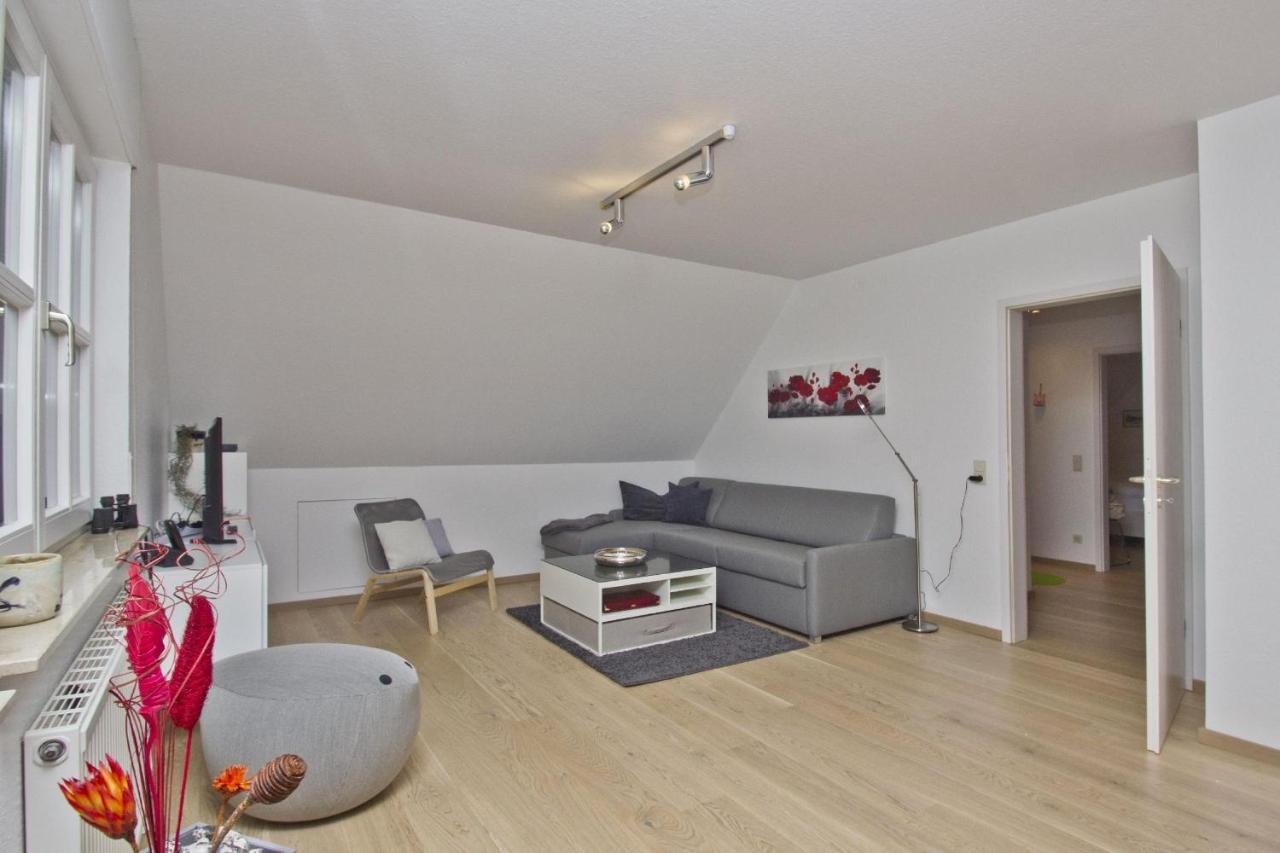 Strandnahe Ferienwohnung Mit Schoenem Garten - Ferienhaus Gisela Fewo Vilmblick Neuendorf  Exterior photo